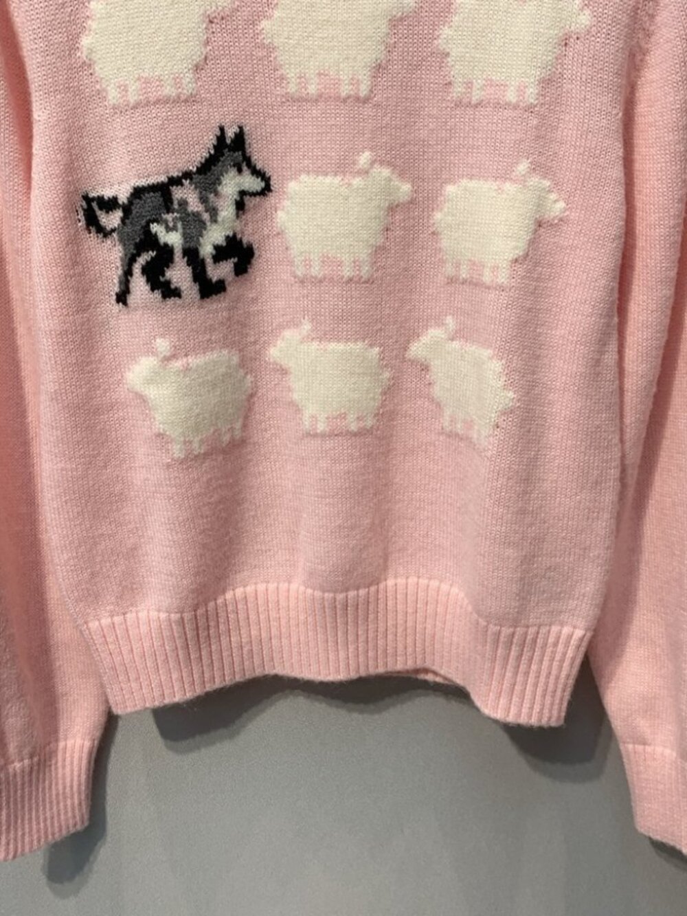MaxMara Pink Sheep Wolf Knit Sweater - Picture 2 of 6